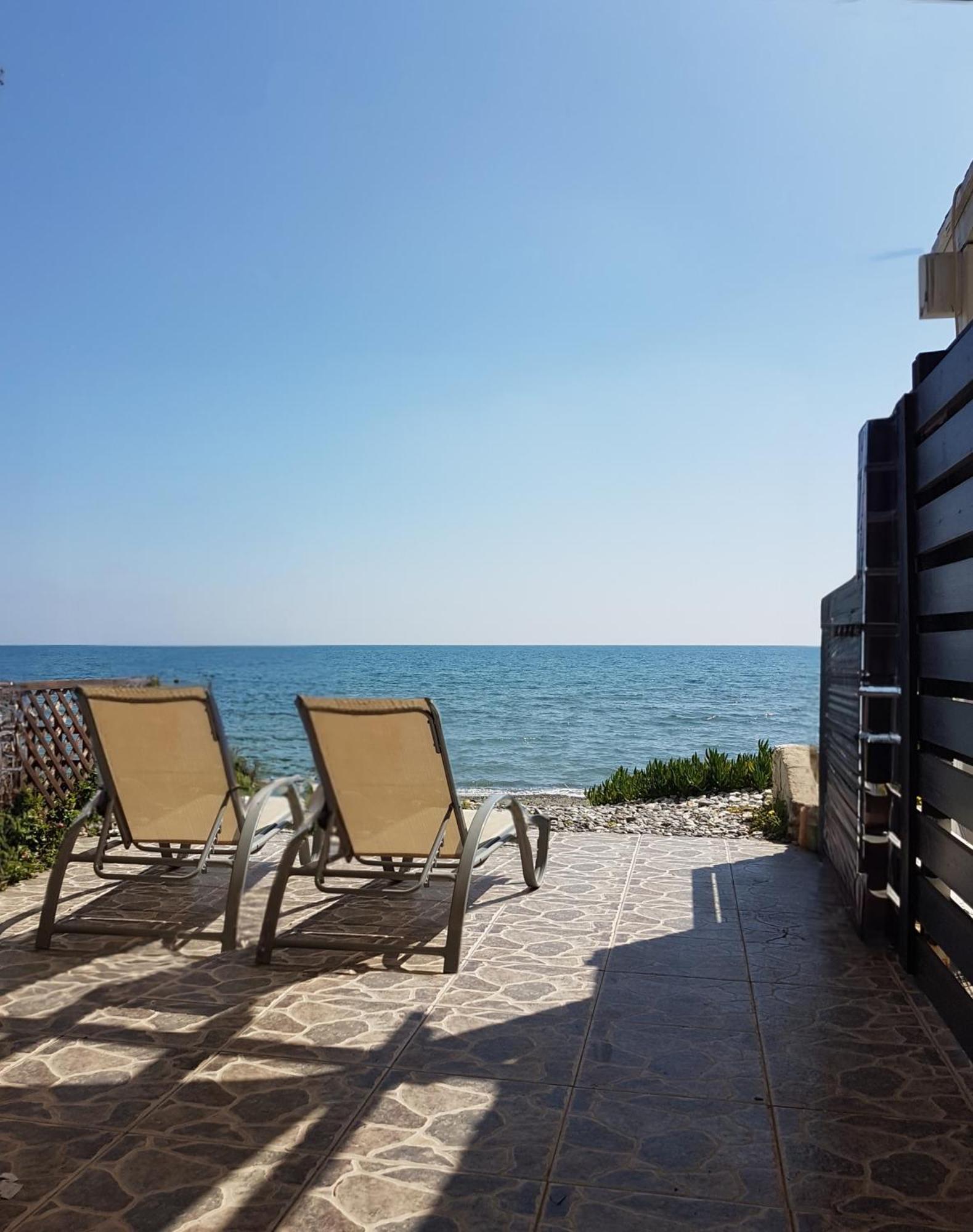 Beach House At Seafront Villa Meneou Exterior foto