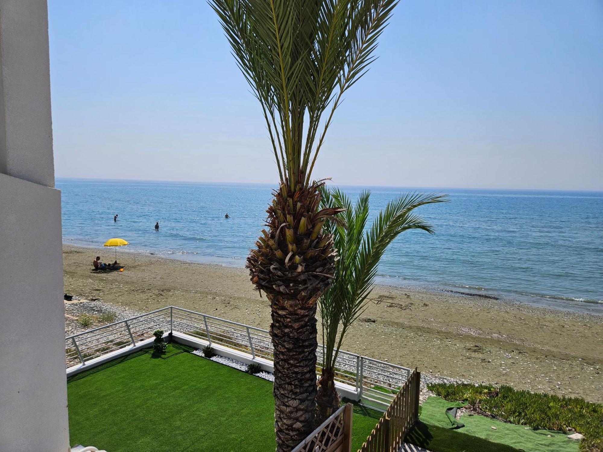 Beach House At Seafront Villa Meneou Exterior foto